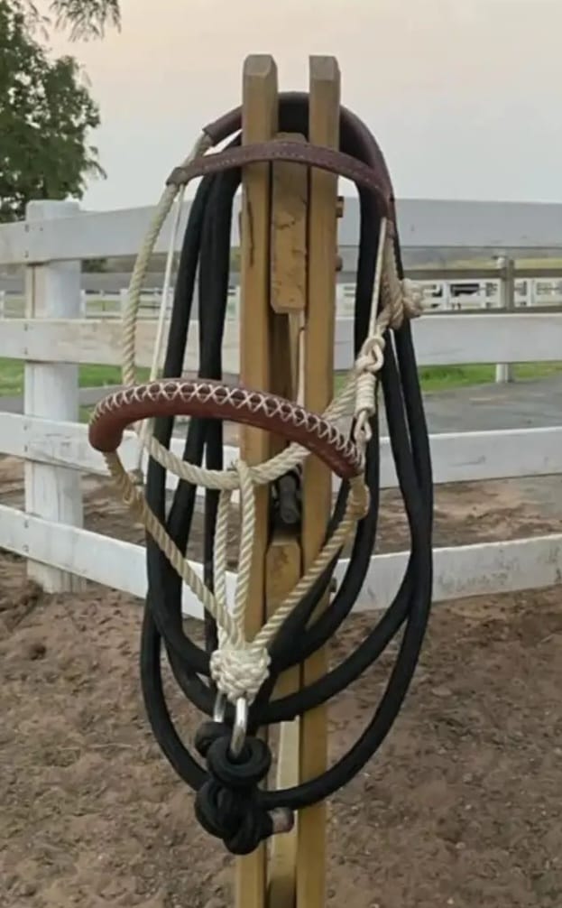 Cabresto Bonança TCMS de corda e focinheira estilo Hackamore